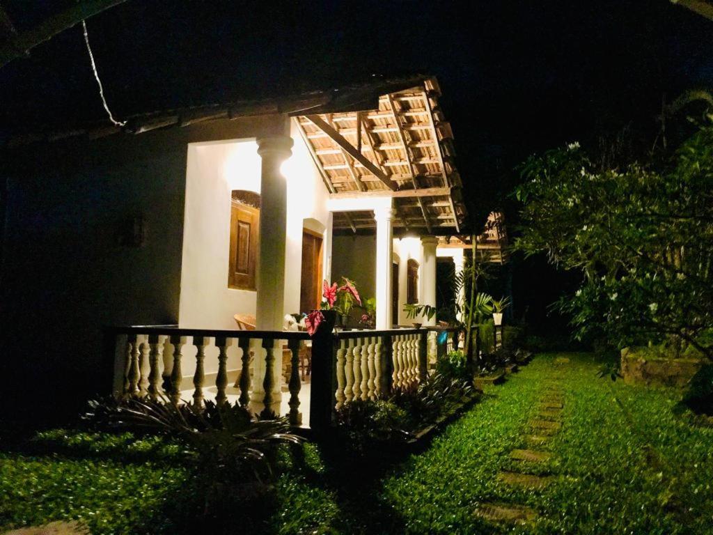 Freedom192 Hotel เวลิกามา ห้อง รูปภาพ